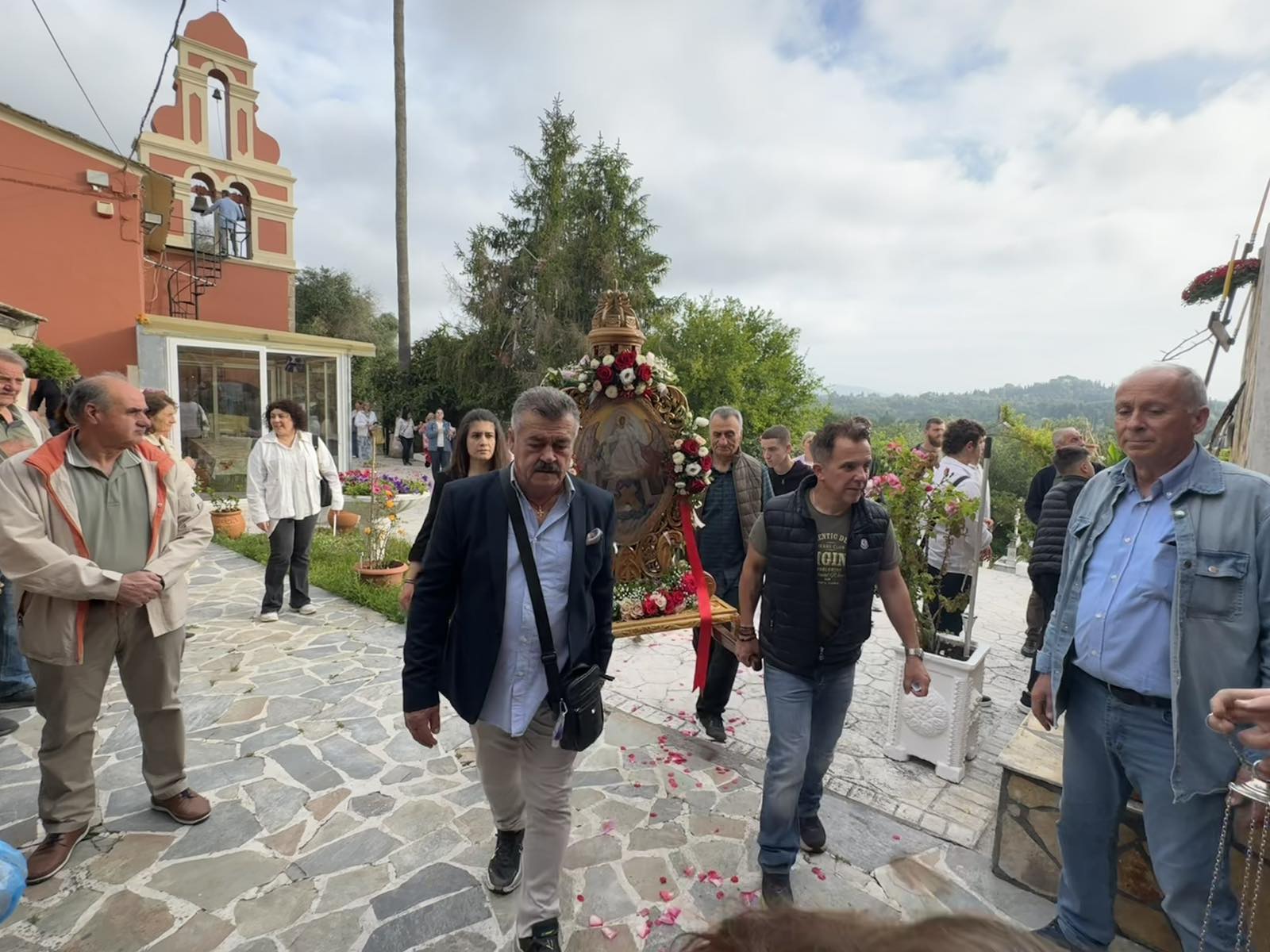 kerkyras nektarios opoios protima to skotadi tote zei to chaos (2)