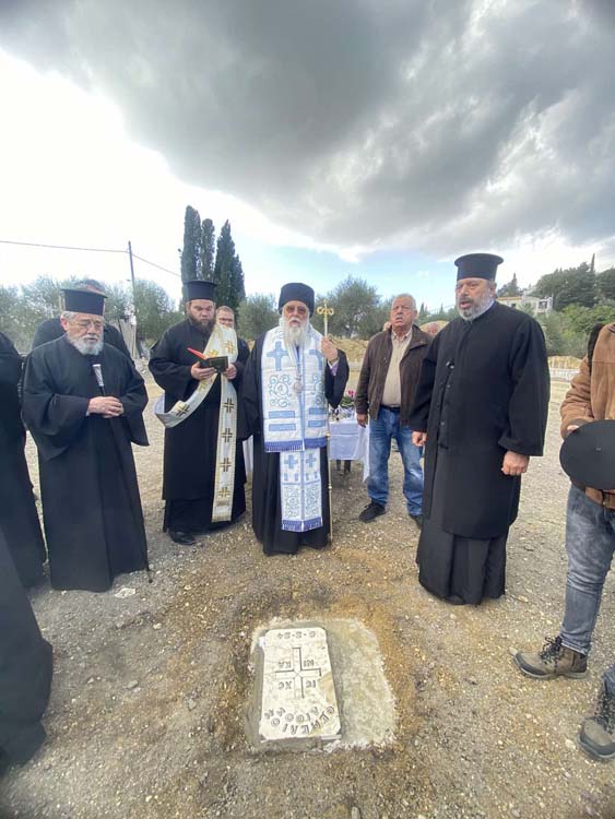 ΘΕΜΕΛΙΟΣ ΛΙΘΟΣ ΣΕ ΝΕΟ ΝΑΟ ΣΤΗΝ ΚΕΡΚΥΡΑ (3)