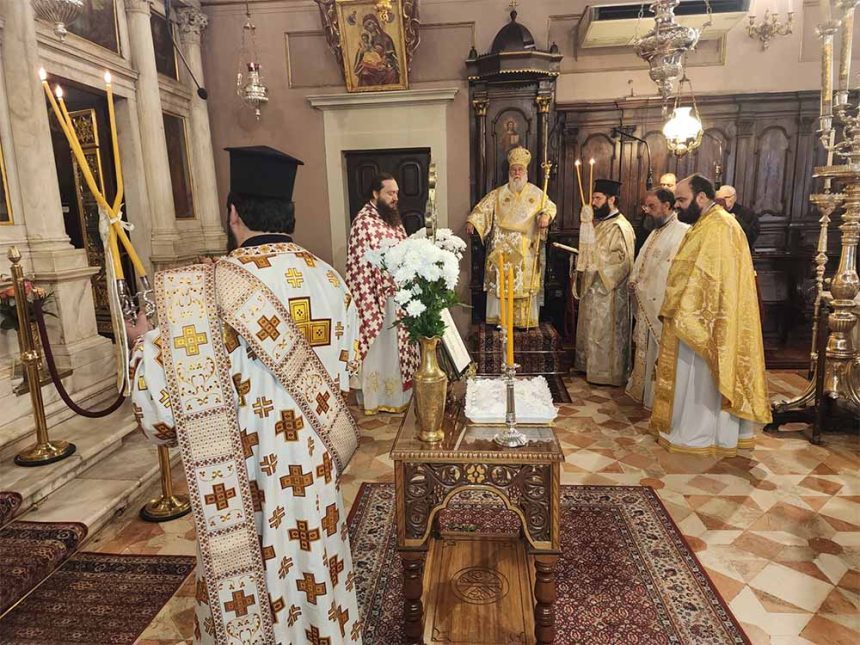 ΜΝΗΜΟΣΥΝΟ ΣΤΗΝ ΚΕΡΚΥΡΑ ΓΙΑ ΤΟΥΣ ΦΟΝΕΥΘΕΝΤΕΣ ΣΤΑ ΤΕΜΠΗ (2)