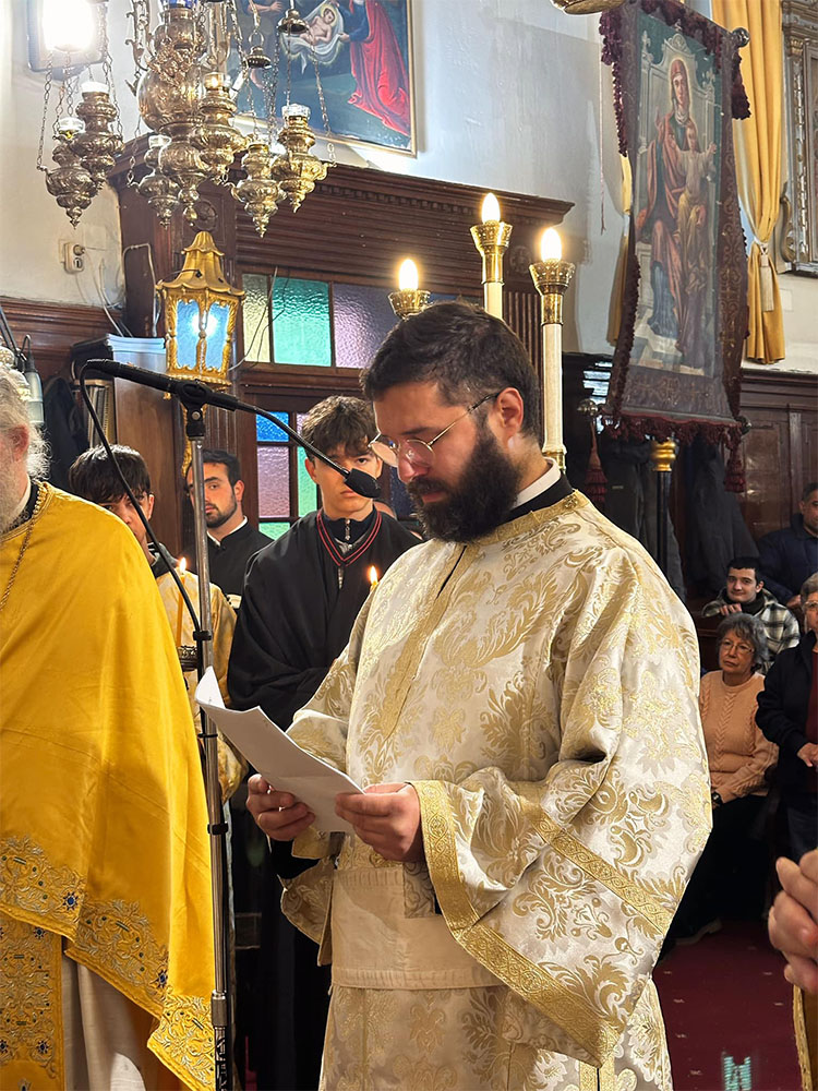 ΧΕΙΡΟΤΟΝΙΑ ΔΙΑΚΟΝΟΥ ΣΤΗΝ ΜΗΤΡΟΠΟΛΗ ΚΕΡΚΥΡΑΣ3