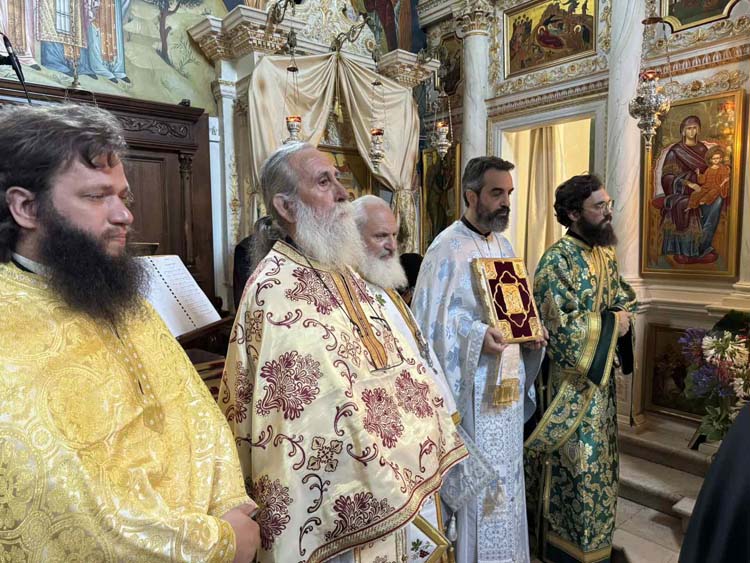 koures monazouson iera mitropoli kerkyras (13)