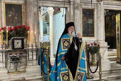 oi g xairetismoi sthn mitropoli kerkyras (2)