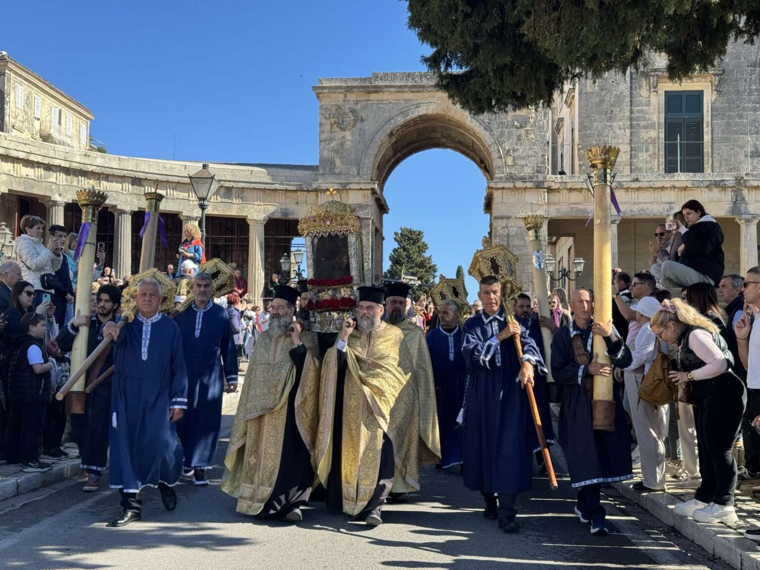 i litaneia tou epitafiou kai tou ierou leipsanou tou agiou spyridonos kerkyras (2)