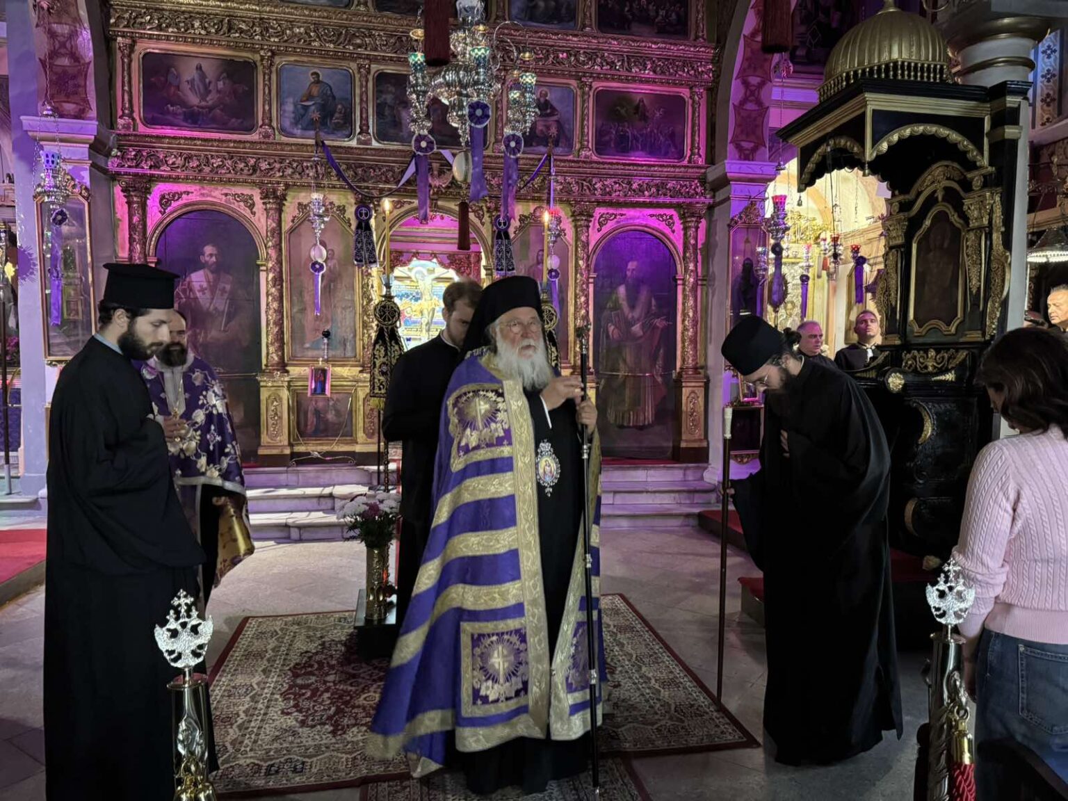 o orthros tis megalis tetartis stin kerkyra (3)