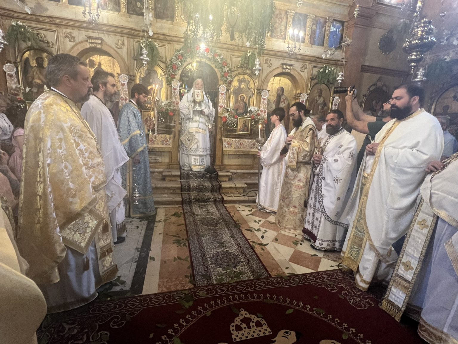 deftera tou agiou pnevmatos stin kerkyra (4)