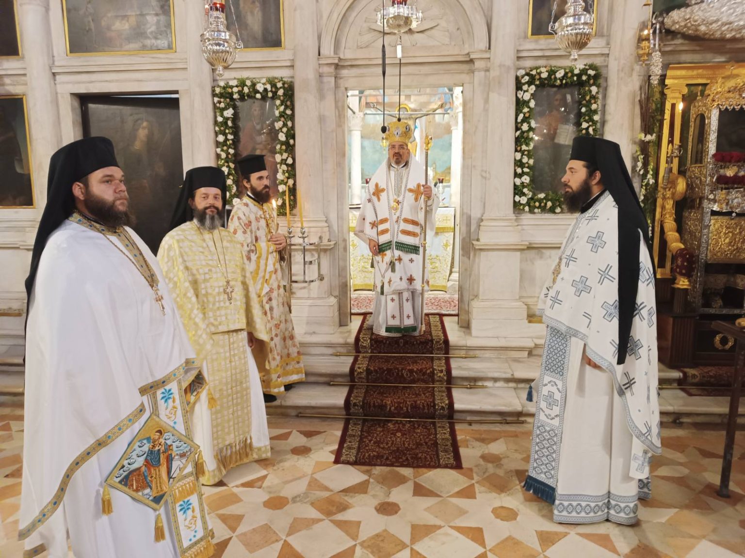 archieratiki theia leitourgia ston agio spyridona (4)