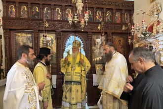o mitropolitis kerkyras stin enoria koimiseos theotokou lofou kogievina (1)