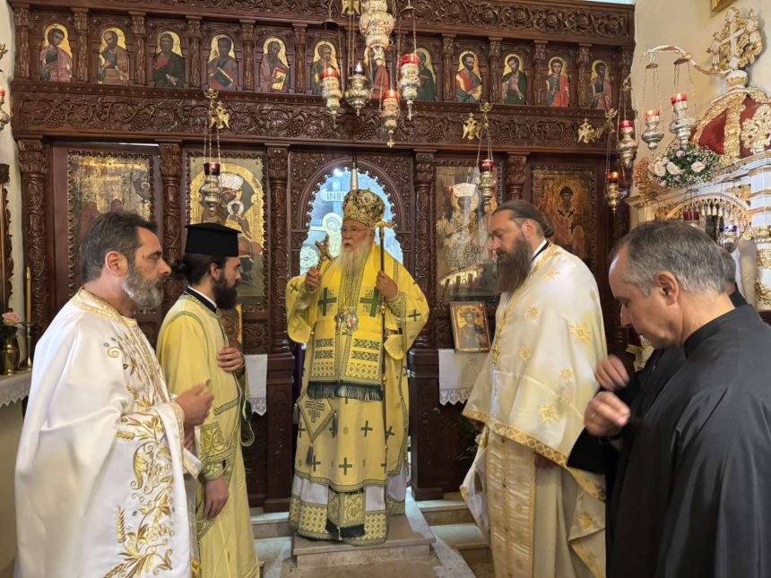 o mitropolitis kerkyras stin enoria koimiseos theotokou lofou kogievina (1)