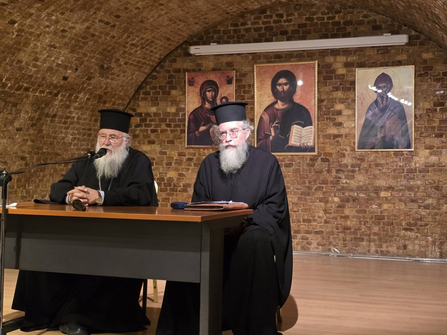 ieratiki synaxi stin kerkyra (8)