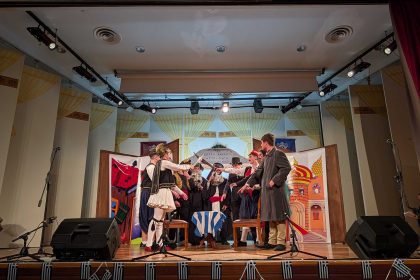 ekdilosi tis neotitas gia tin ethniki epeteio stin kerkyra