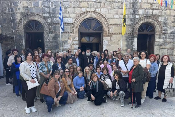 kerkyras nektarios i agia kerkyra apotelei symvolo gia ti simerini gynaika (8)