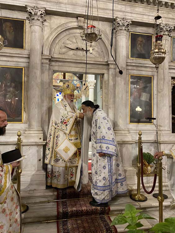 Ιεροδιακόνου στο Ιερό προσκύνημα του Αγίου Σπυρίδωνος στη Κέρκυρα 13