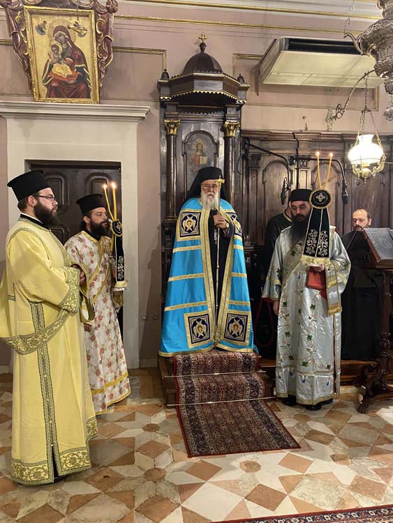 Ιεροδιακόνου στο Ιερό προσκύνημα του Αγίου Σπυρίδωνος στη Κέρκυρα 3