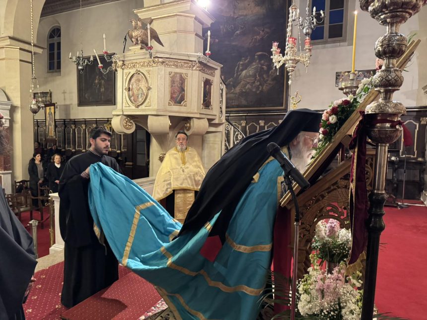 oi protoi xairetismoi stin mitropoli kerkyras (14)