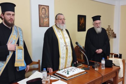 scholi goneon sti lefkimmi notias kerkyras (2)